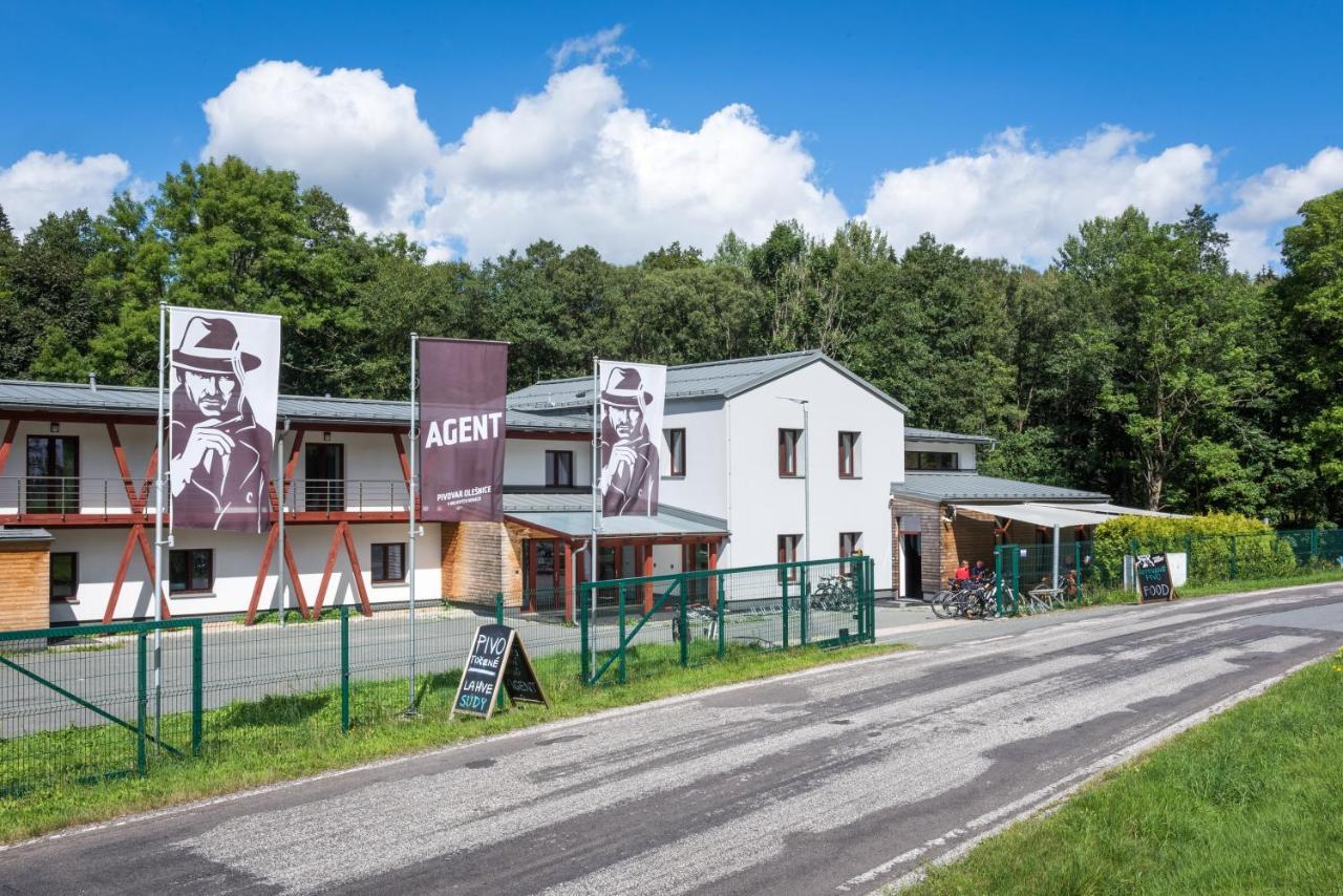 Pivovar A Penzion Agent Olesnice v Orlickych horach Екстер'єр фото