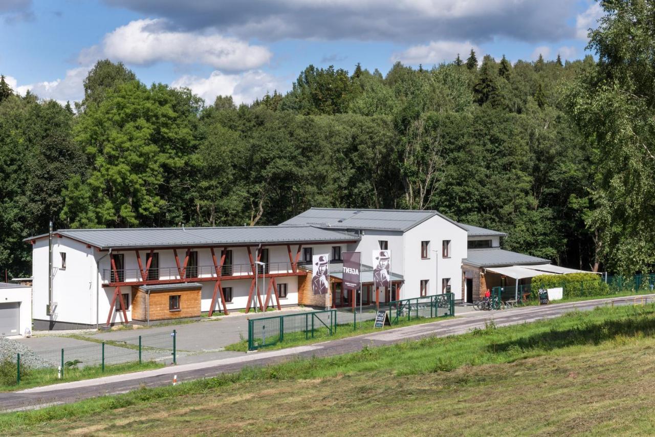 Pivovar A Penzion Agent Olesnice v Orlickych horach Екстер'єр фото
